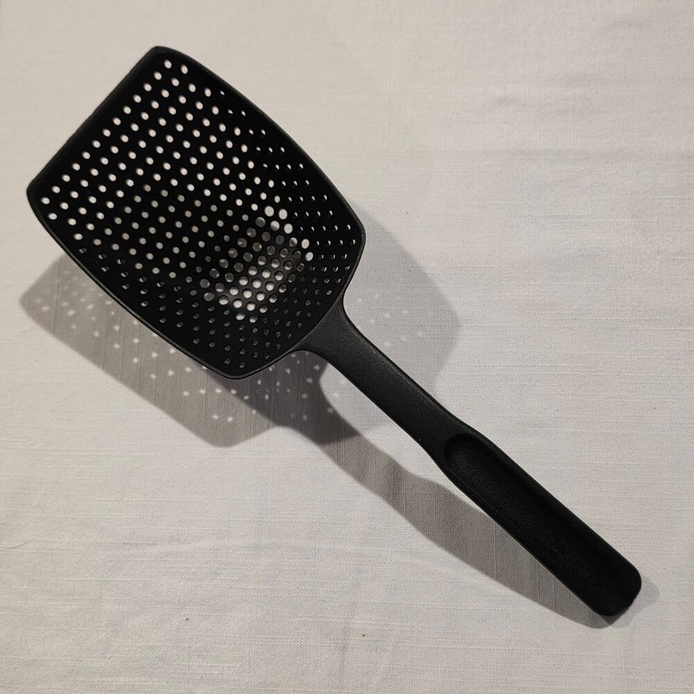 Pampered Chef Scoop 'N Drain #1622 Black Collander USA Strainer Sifter